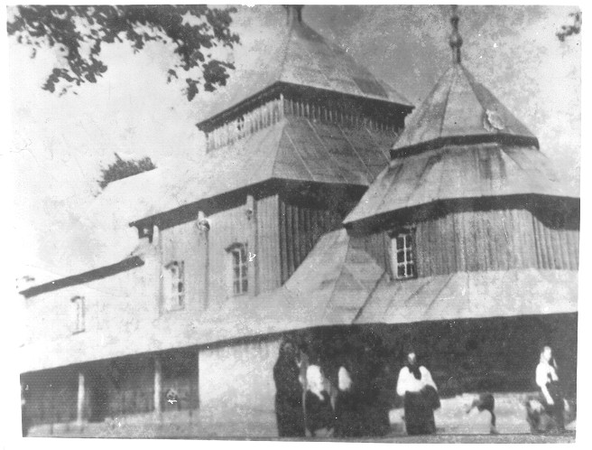 ukrcha.jpg - a church near yaroslav.